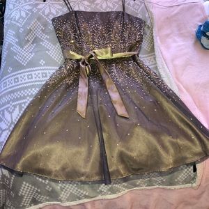 MASQUERADE SPECIAL EVENT MID LENGTH DRESS